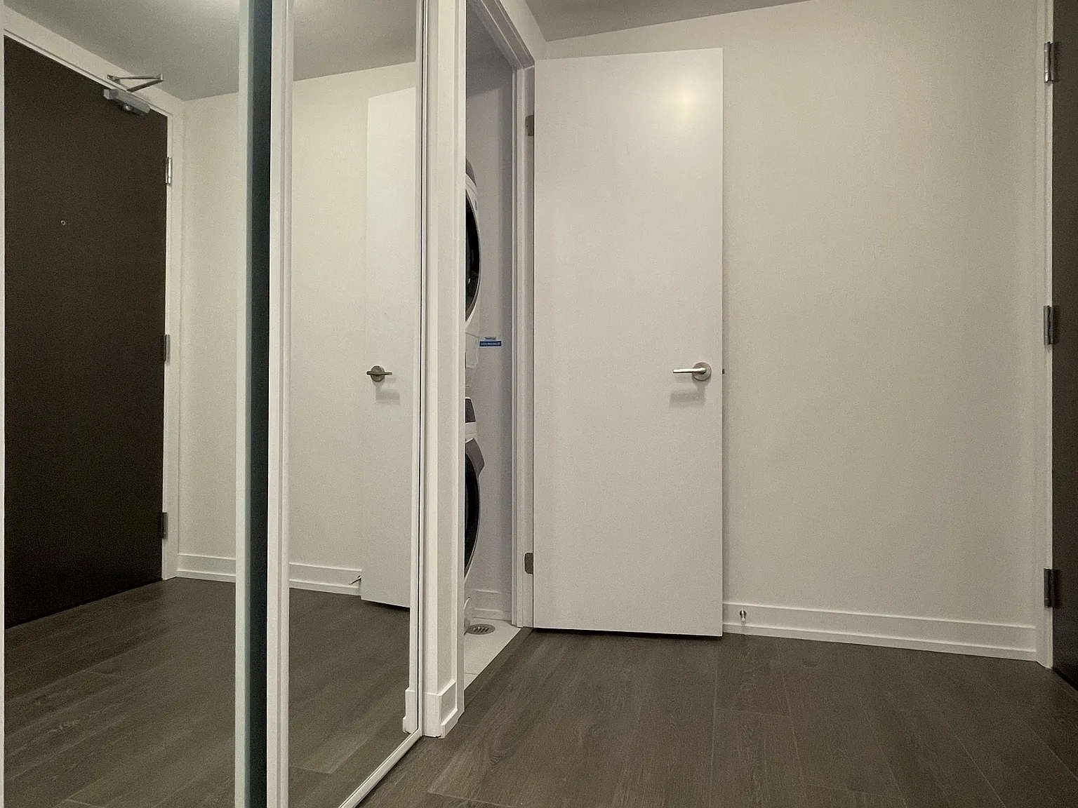 3 bed, $3,500 — Photo 2