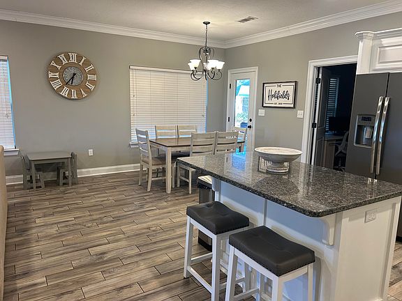 4th image of 44 Honey Bee Ln