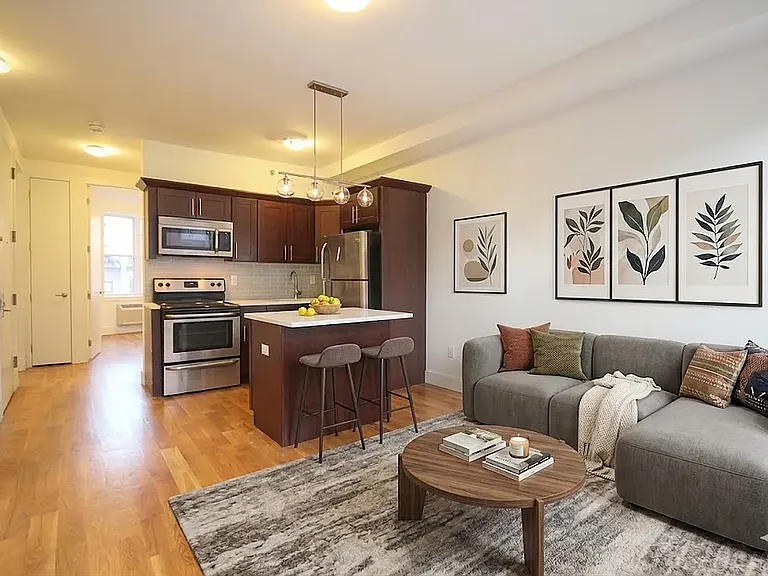 33 Meserole St #1 — Photo 2