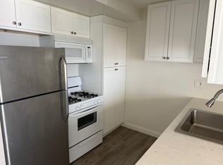 6050 Coldwater Canyon Ave #6, North Hollywood, CA 91606