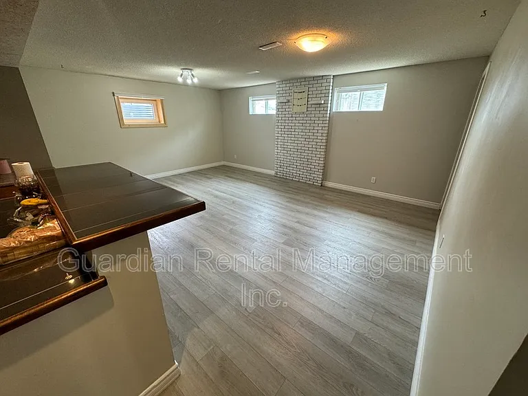 512 Black Bay Rd #2 — Photo 6