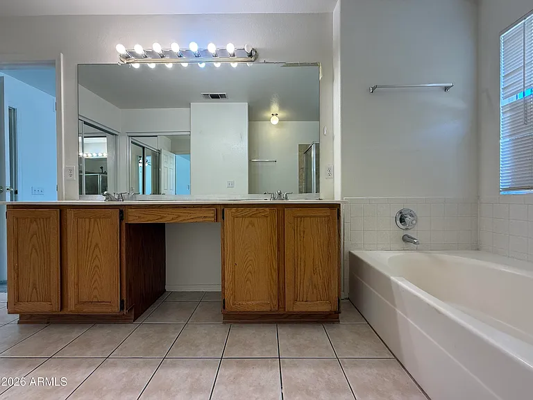 505 W Sereno Dr — Photo 21
