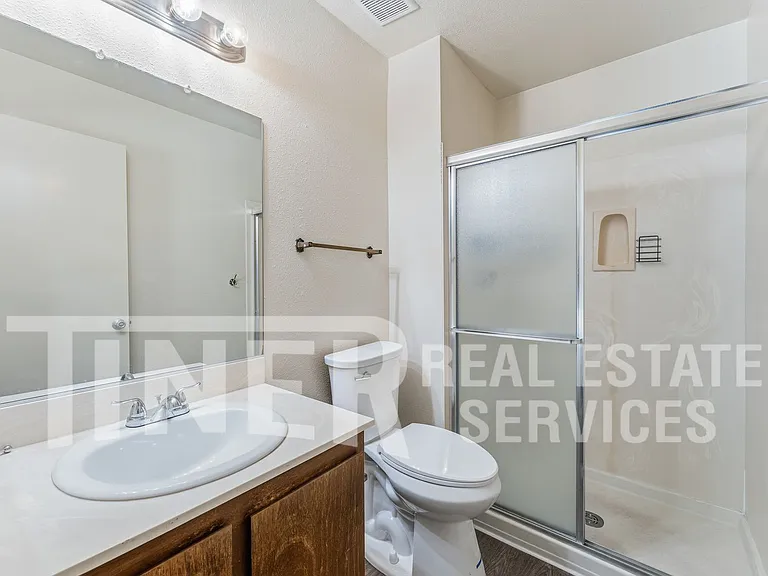 5535 E Knoll Dr — Photo 14
