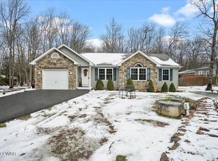 162 Buckhill Rd, Albrightsville, PA 18210