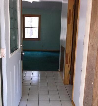 4th image of 3155 S Evergreen Dr