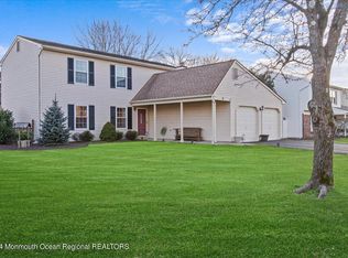 15 Fern Hollow Rd, Howell, NJ 07731