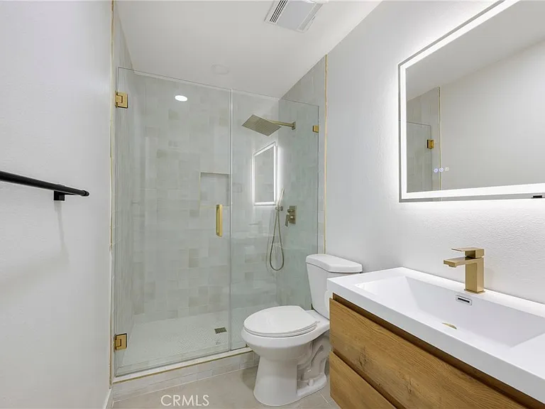 5402 Jefferson St — Photo 54