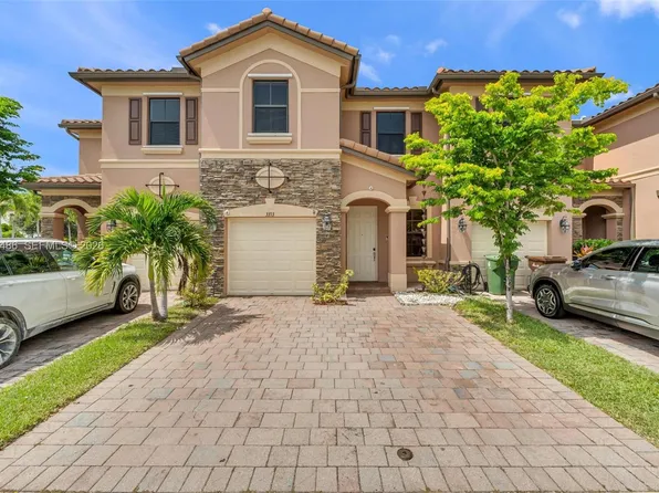3353 W 90th St, Hialeah, FL 33018
