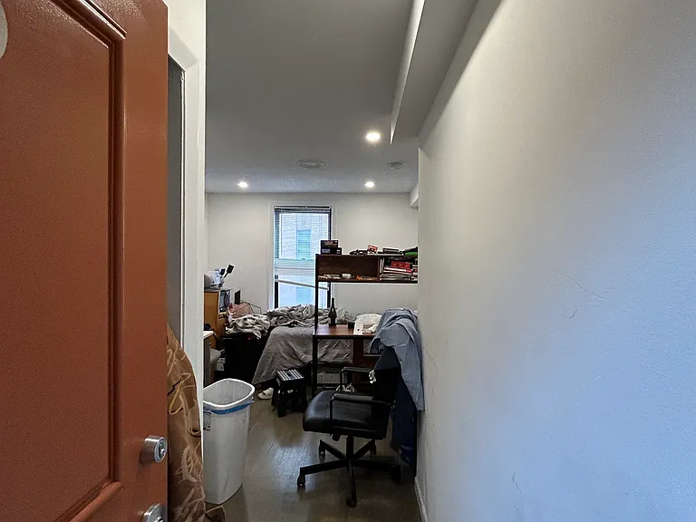 270 Newbury St #4 — Photo 9