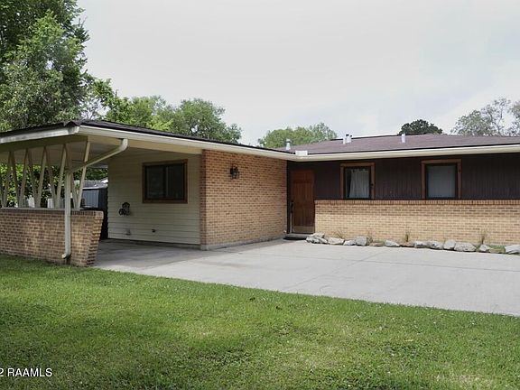 3rd image of 301 Kathryn St