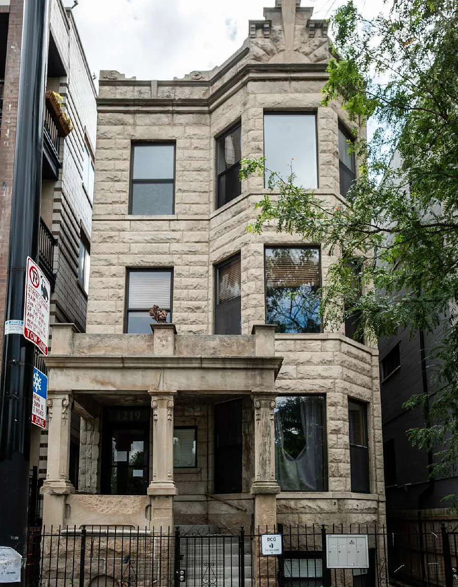 3 bed, 1.0 bath, 1200 sqft, $2,500 — Photo 3