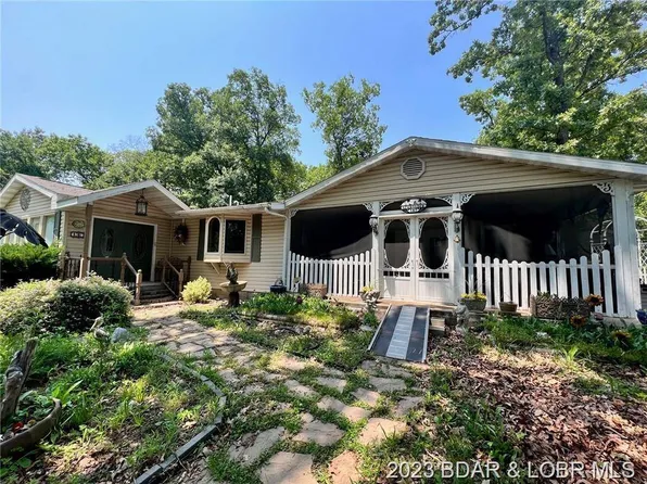 187 Bill Rubys Cir, Sunrise Beach, MO 65079