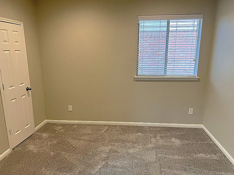 7031 Windy Run Ct — Photo 20