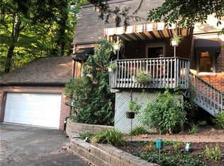 2821 McClintock Rd, White Oak, PA 15131