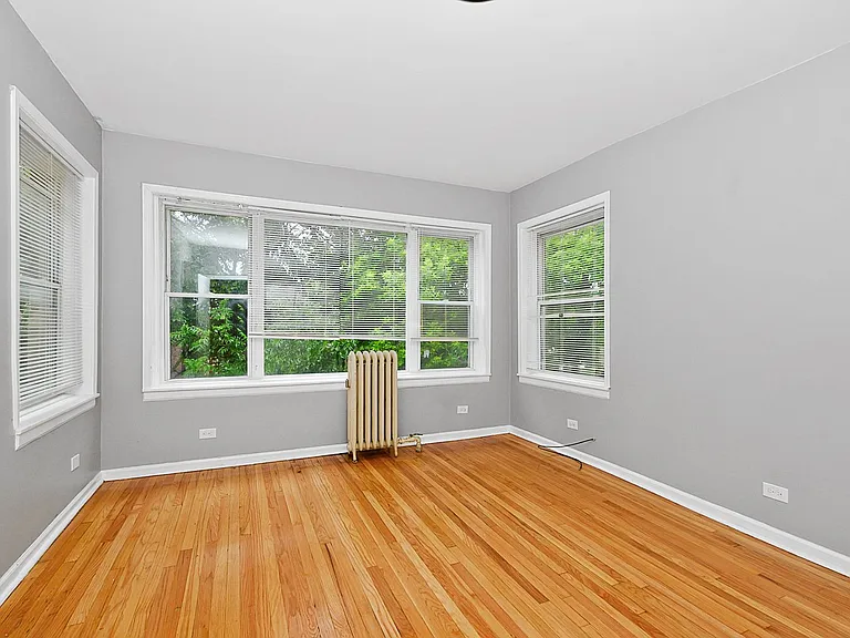6200 S Albany Ave — Photo 7