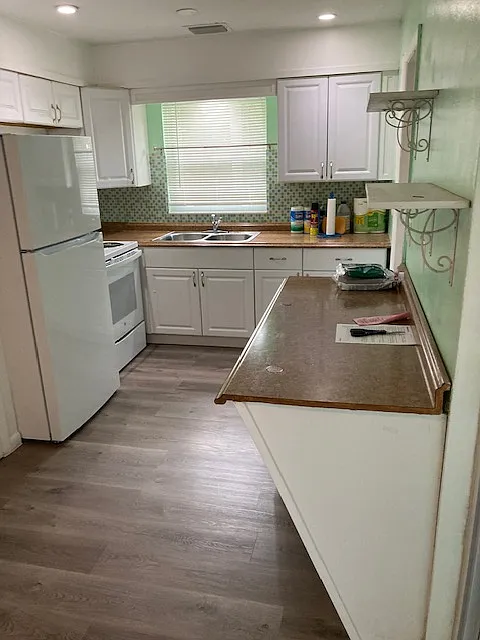 3 bed, 900 sqft, $1,700 — Photo 2