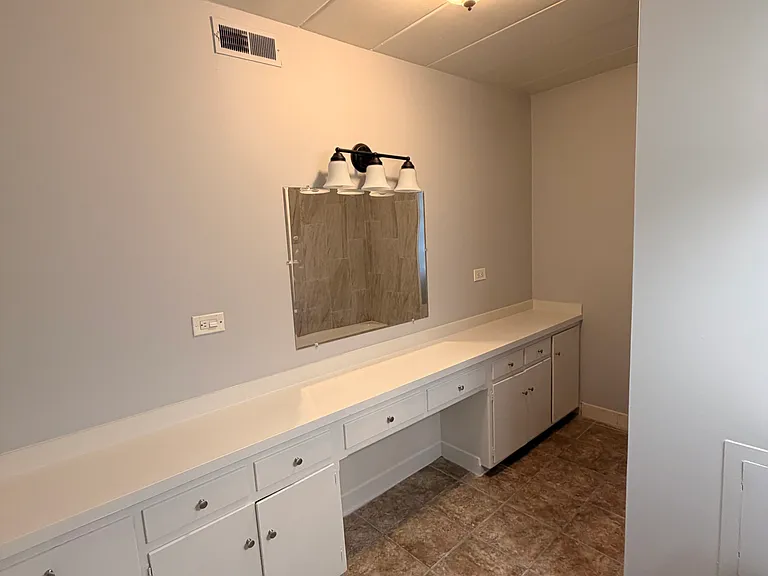 8601 W Cermak Rd #2 — Photo 4
