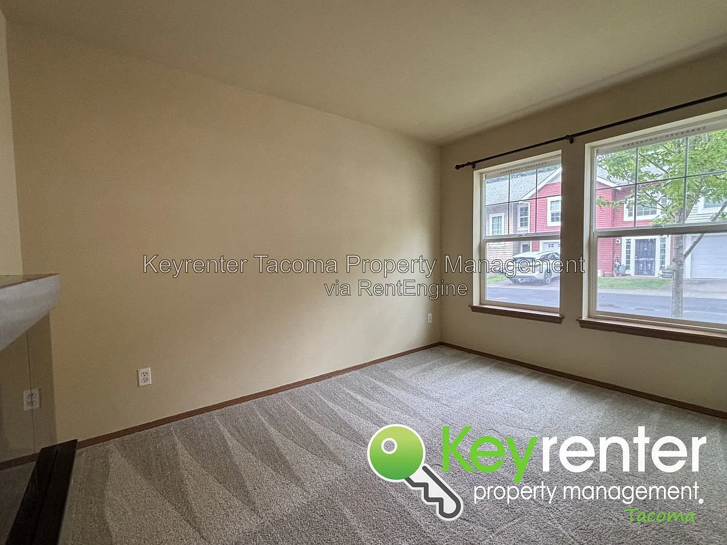 4 bed, 2.5 bath, 1406 sqft, $2,600 — Photo 3
