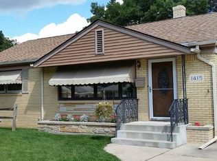 1415 Stratford Ave, Rockford, IL 61107