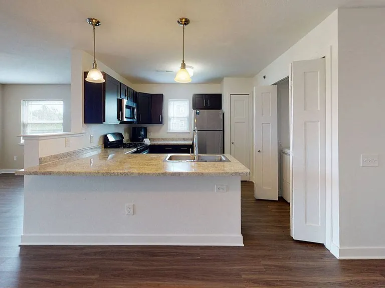 Copper Creek Apartment Homes — Photo 79