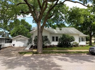 1401 Wood St, La Crosse, WI 54603