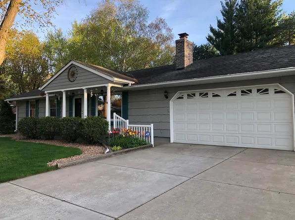 1908 19th Ter NW, New Brighton, MN 55112