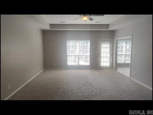 3 bed, 2.0 bath, 1559 sqft, $1,625 — Photo 2