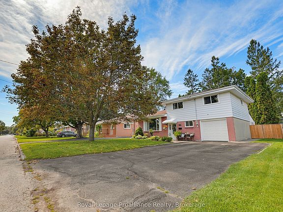 2nd image of 28 Linton Park Rd