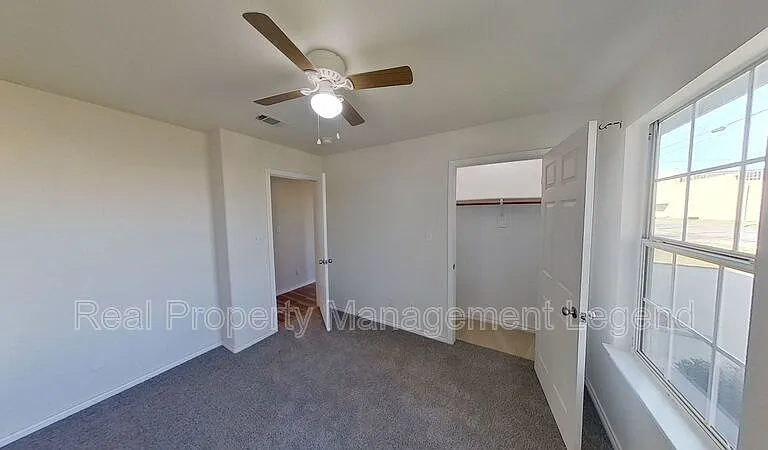 1614 S Montgomery St — Photo 16