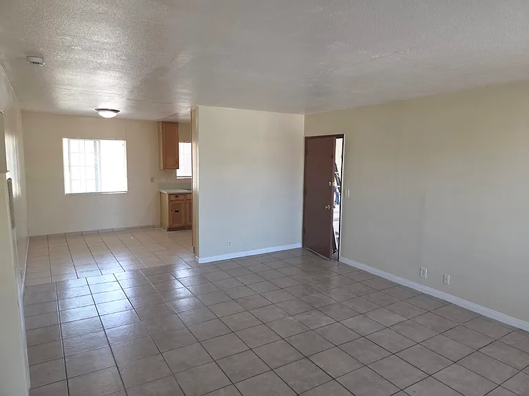 1431 S Park Ave #C — Photo 7