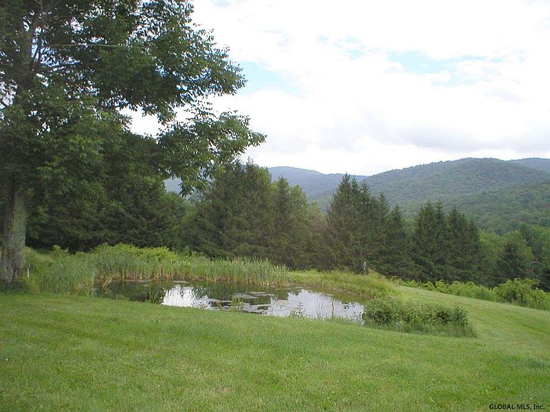 3rd image of 1251 ASH GROVE Road