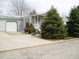 120 Cardinal Ln, Sandwich, IL 60548