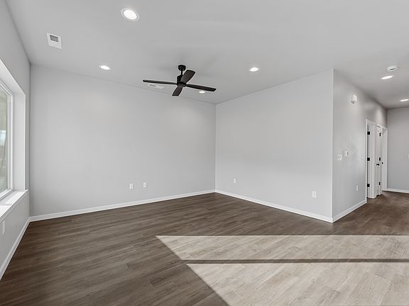 2nd image of 2158 Whispering Meadow Dr