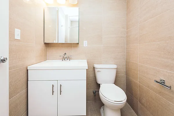 Rented by Nooklyn NYC LLC | media 99