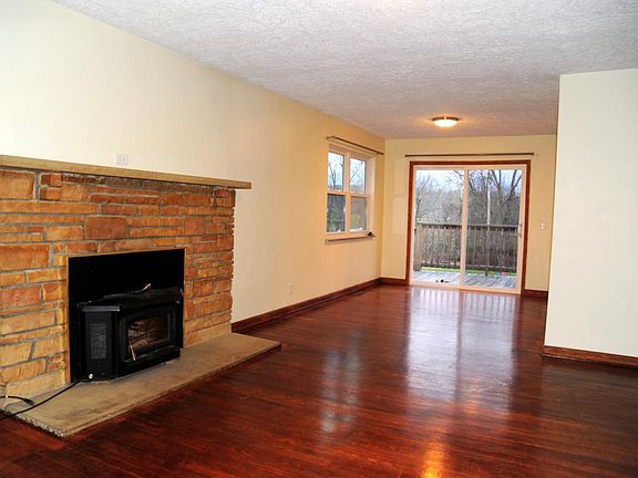 Living and Dining Area