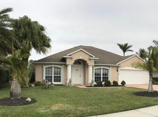 216 SW Whitewood Dr, Port Saint Lucie, FL 34953