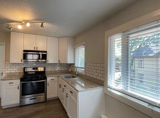 689 Lowry Ave NE APT 6, Minneapolis, MN 55418