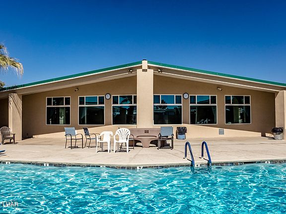 3rd image of 555 Beachcomber Blvd #202