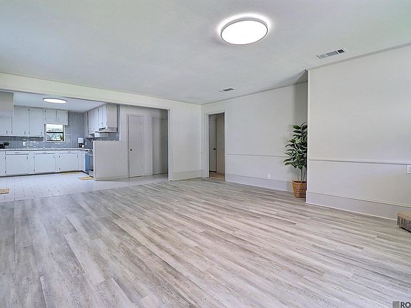 5th image of 1038 Johnston St