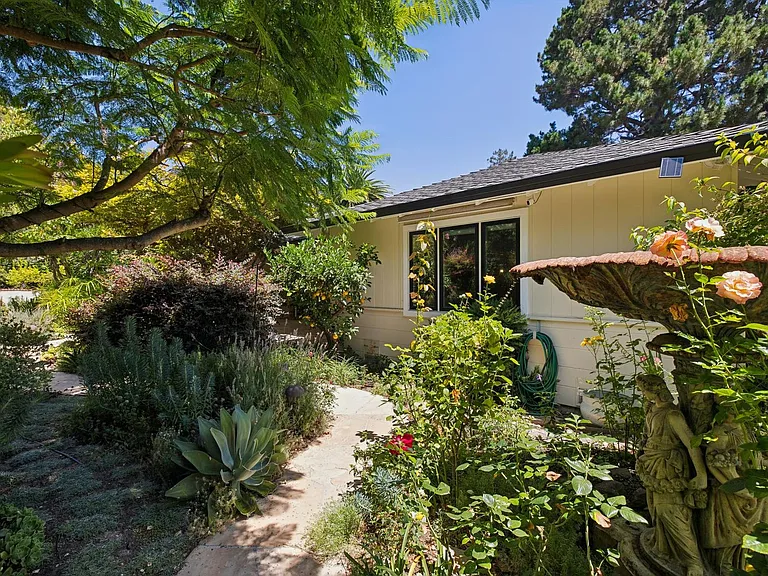 970 Palo Alto Ave — Photo 84
