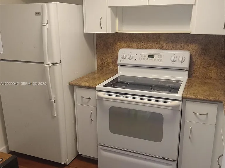 8315 SW 72nd Ave #303B — Photo 9