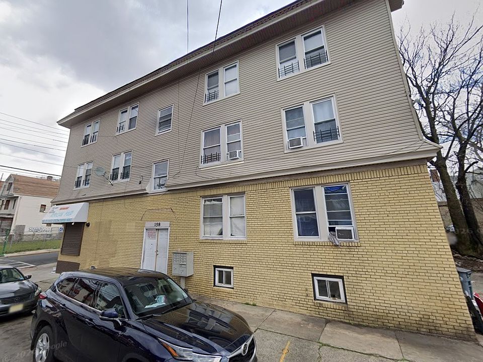 1st image of 158 Maple Ave #L