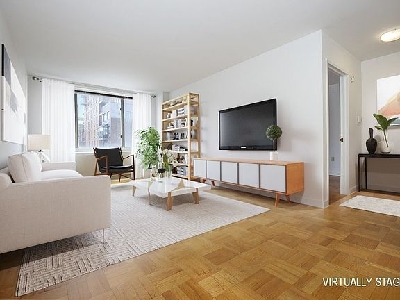 3rd image of 460 W 20th St APT 2J