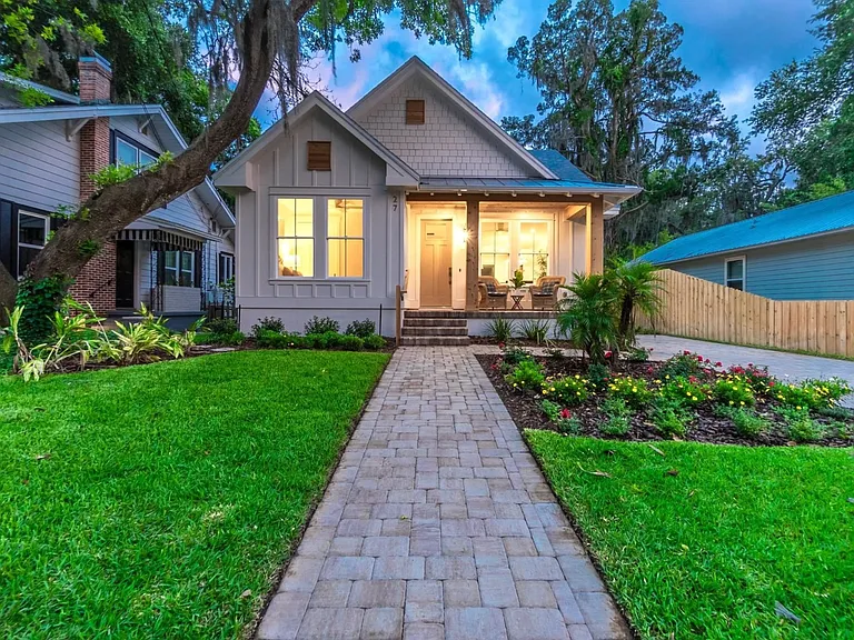 27 Fullerwood Dr — Photo 40
