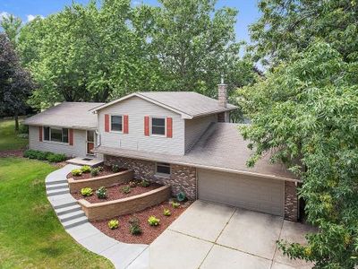 729 Bascom Way, Green Bay, WI, 54311