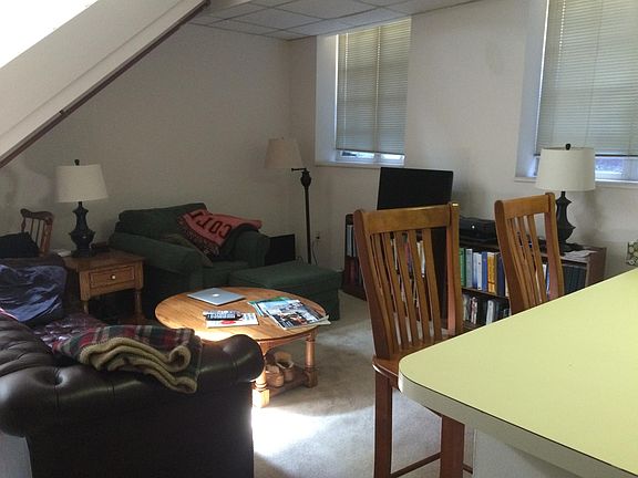 4th image of 222 Race St APT 11