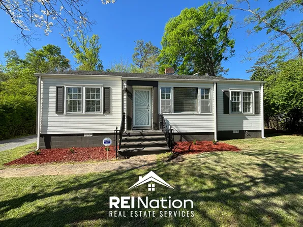 111 Brookwood Rd W, Midfield, AL 35228