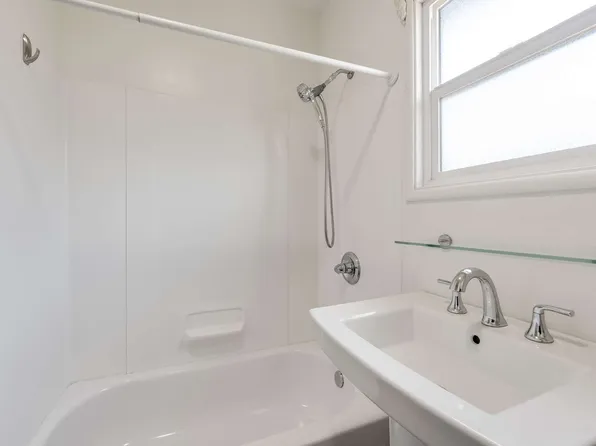 2339 Adeline St, Oakland, CA 94607