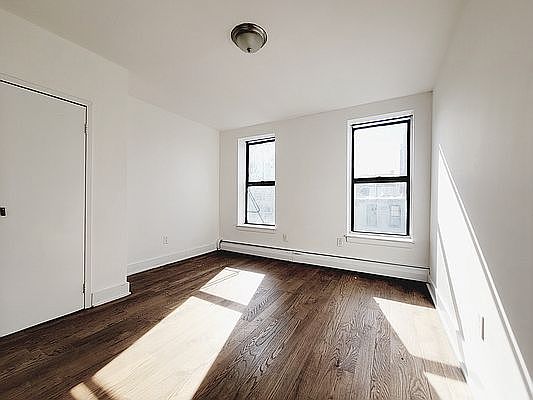 4th image of 236 W 122nd St #4BB