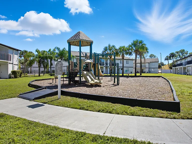 Palmera Pointe — Photo 25